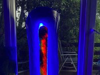 IMG 0262  Blau Stehlampe Höhe: ca. 137 cm Umfang: ca. 60 cm Preis: 800,00 &#8364; Mit Beleuchtung Beleuchtung eingeschaltet Nur Abholen